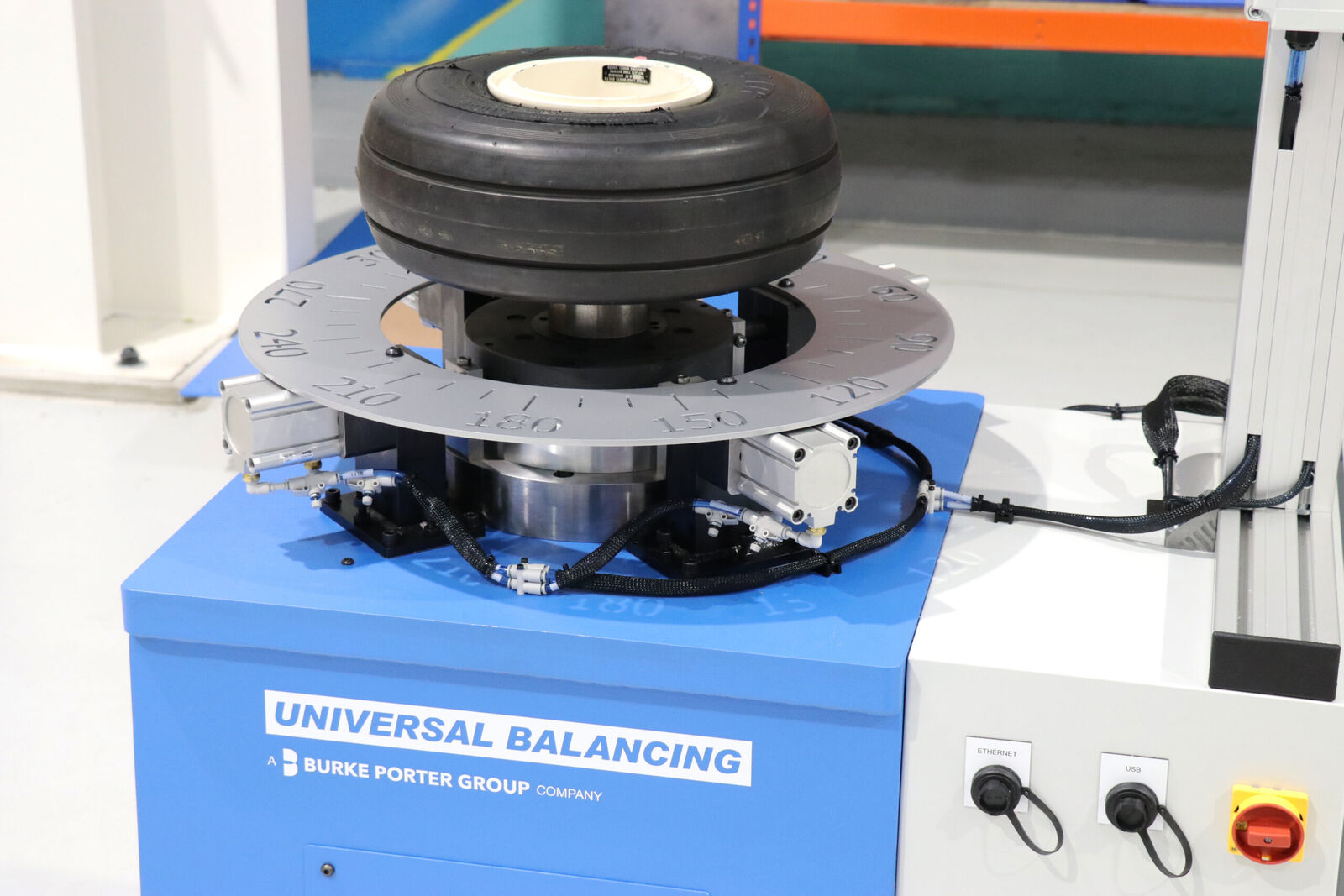 Aircraft wheel balancing machine